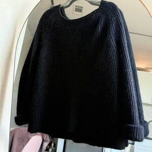 GAP Classic Black Women's Sweater